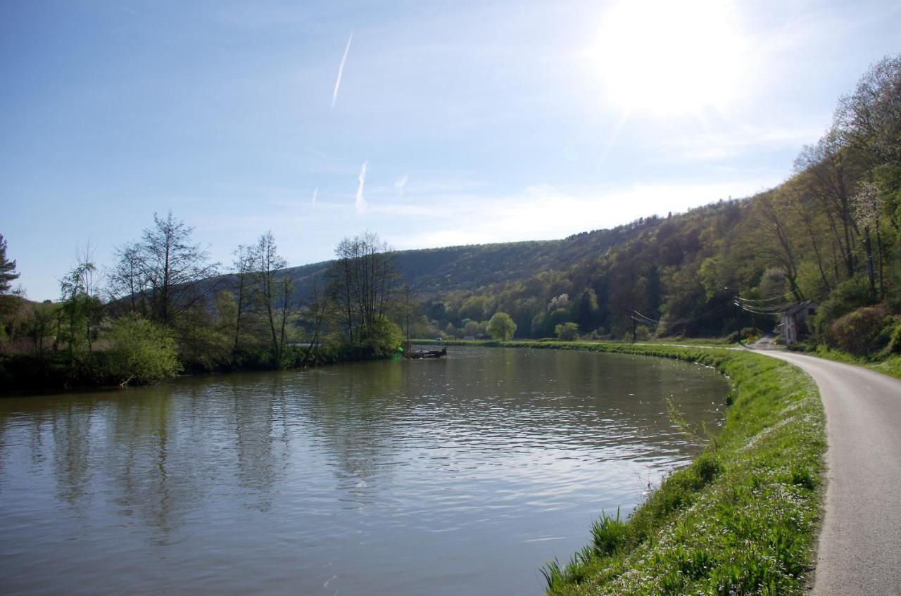 Le Doux Rivage, Proche De Charleville, Jardin Et Acces A La Voie Verte Joigny-sur-Meuse Exterior photo